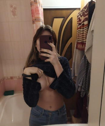 В моих объятиях ты будешь чувствовать себя желанным и особенным. 🌸☁️
Возможности моего тела безграничны: ласки, классика, массаж — нежность и разврат в одном флаконе! Мои услуги непременно порадуют даже самых искушенных гурманов интимных удовольствий. 🌟
✨ Любые фантазии выполняются с удовольствием, ведь у меня нет запретов и предубеждений. Заходи со мной по всем запретным дорожкам в мир чувственных удовольствий.
Фото настоящие! Свежие отзывы и рекомендации подтверждают мое профессионализм и индивидуальность, определиться с выбором будет очень легко.
Живу в Москве и готова омутить тебя в неуемную волшебную игру!
📍 Москва, Центр 15362, 28 лет