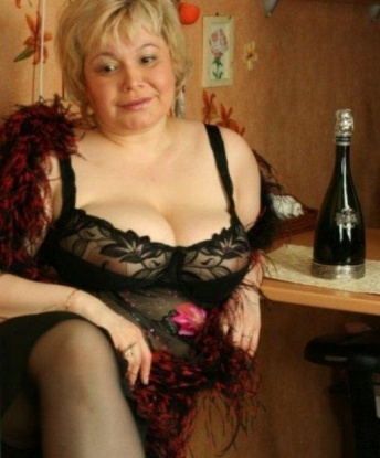 Сексуальная бестия с шикарной фигурой приглашает в гости на чашечку чая и незабываемый отдых. Только для достойных мужчин! 8844, 52 года